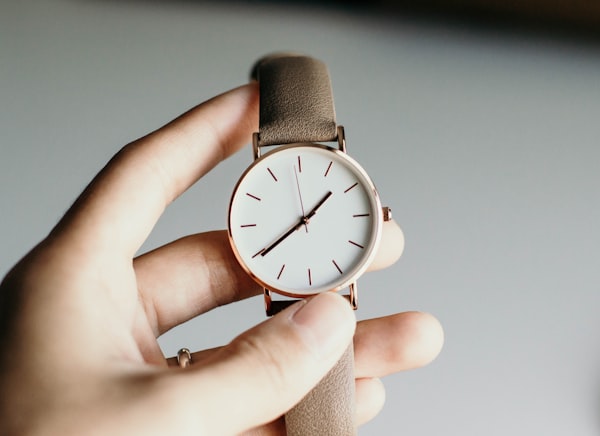 Montre minimaliste bracelet cuir